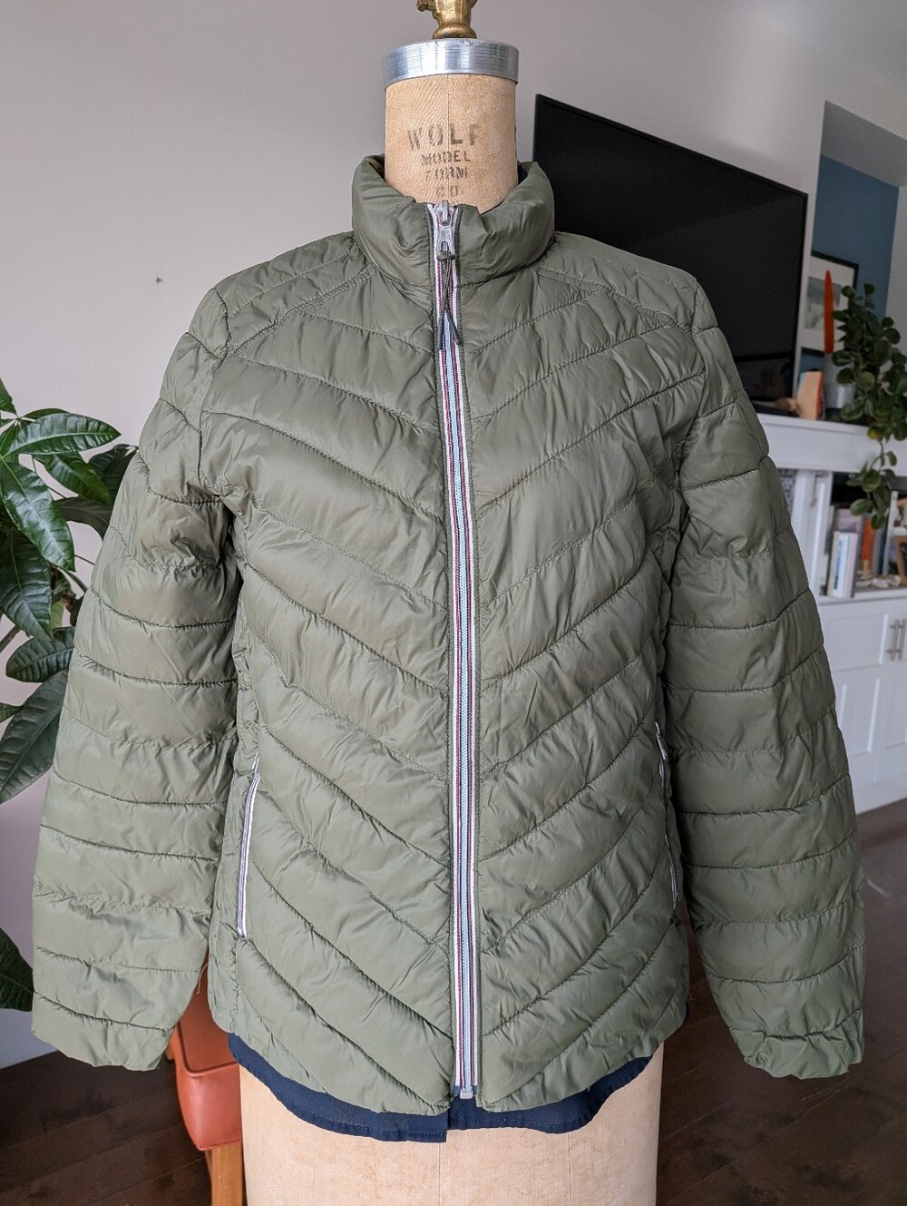 Gap XS Olive Quilted Packable Jacket - Women's Light Puffer Coat